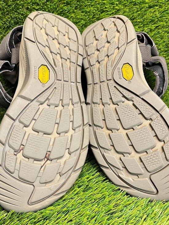 Teva Strata Universal Mens Size 11 Brown Beach Outdoor Walking Strappy Sandals main image 5
